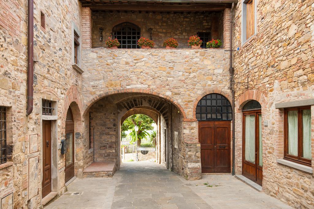 Palazzo Malaspina B&B San Donato in Poggio エクステリア 写真