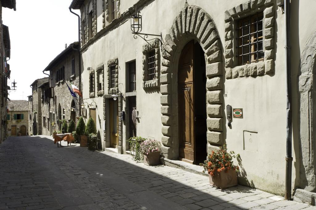 Palazzo Malaspina B&B San Donato in Poggio エクステリア 写真