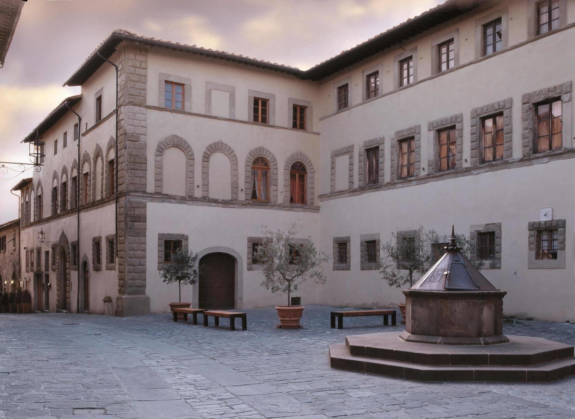 Palazzo Malaspina B&B San Donato in Poggio エクステリア 写真