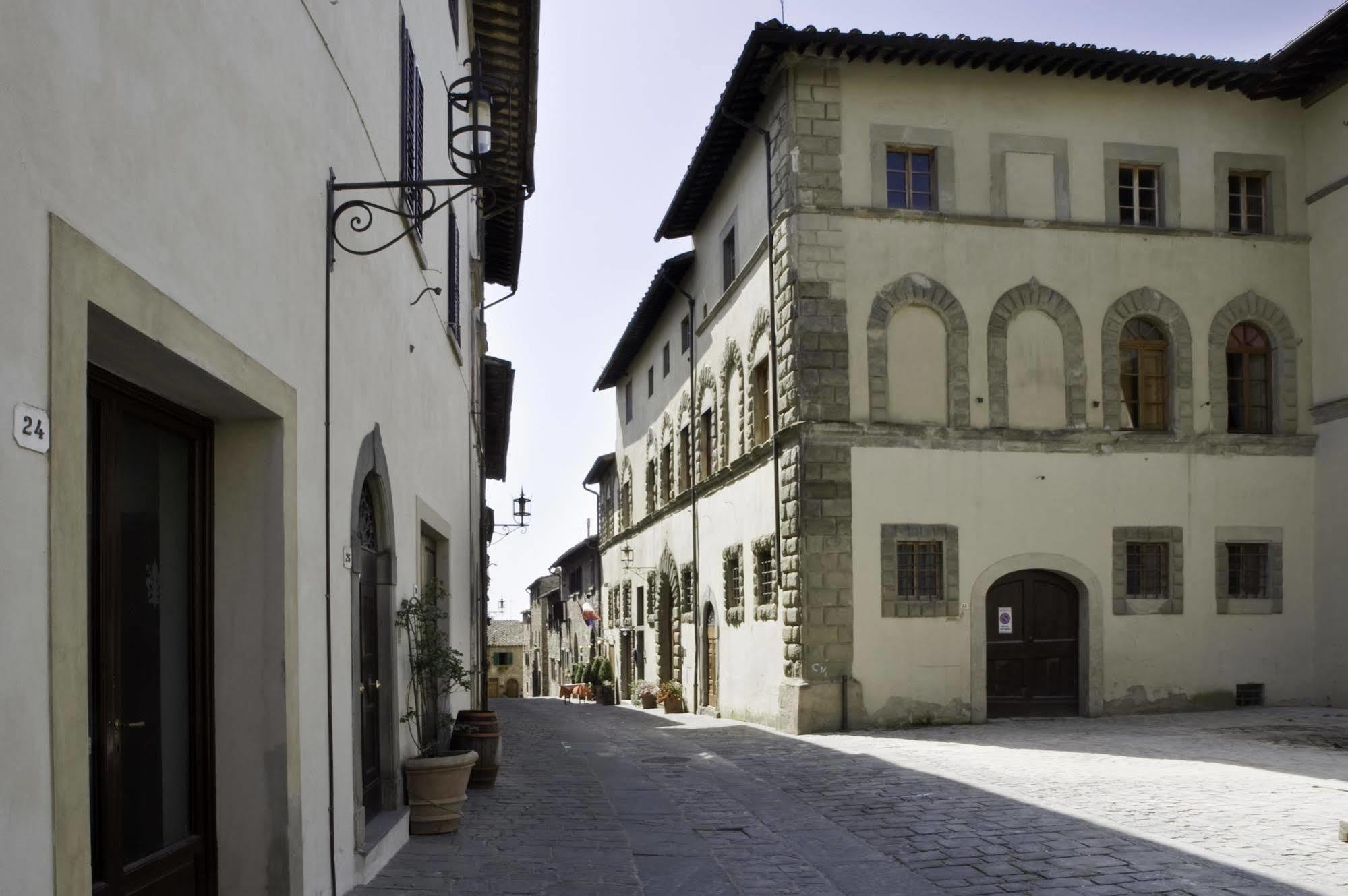 Palazzo Malaspina B&B San Donato in Poggio エクステリア 写真