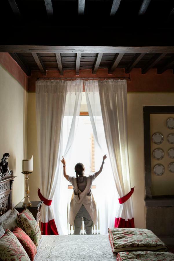 Palazzo Malaspina B&B San Donato in Poggio エクステリア 写真